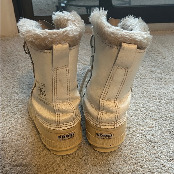 Sorel Cream and Tan Fur-Lined Boots - Picture 3 of 10